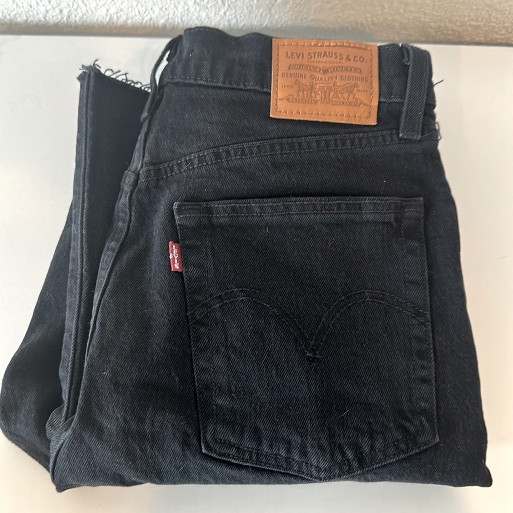 Levi rib cage crop flare black jeans